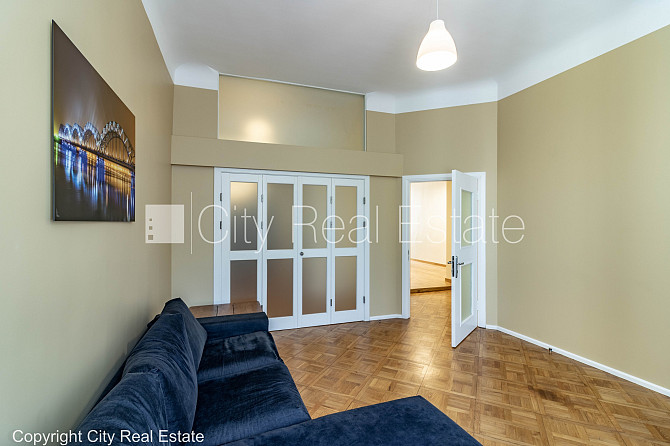 Фасадный дом, благоустроенный озеленённый двор, лестничная клетка после Рига - изображение 4