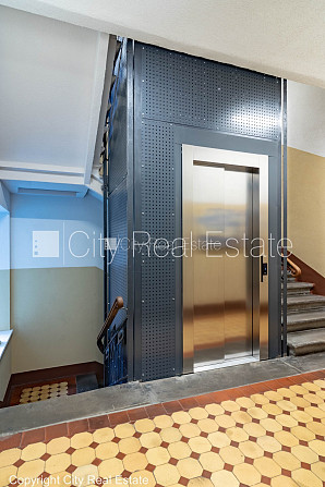 Фасадный дом, реновированный дом, благоустроенная озеленённая территория, вход с Рига - изображение 12