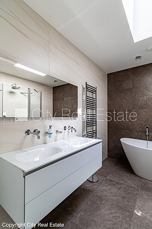 Реновированный дом, закрытый двор, возможность аренды парковки, охраняемая Рига - изображение 14