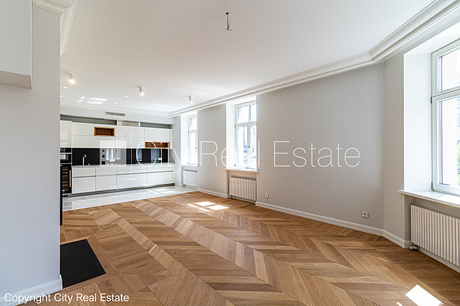 Реновированный дом, закрытый двор, возможность аренды парковки, охраняемая Рига - изображение 4