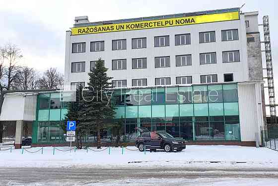 Земля в собственности, новостройка, благоустроенный озеленённый двор, Рига