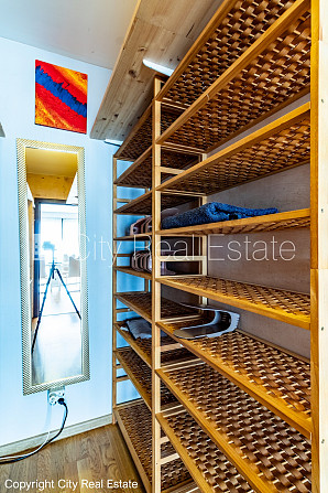 Privātmāja, labiekārtota apzaļumota teritorija, iežogota teritorija, teritorijas iebrauktuves Rīga - foto 15