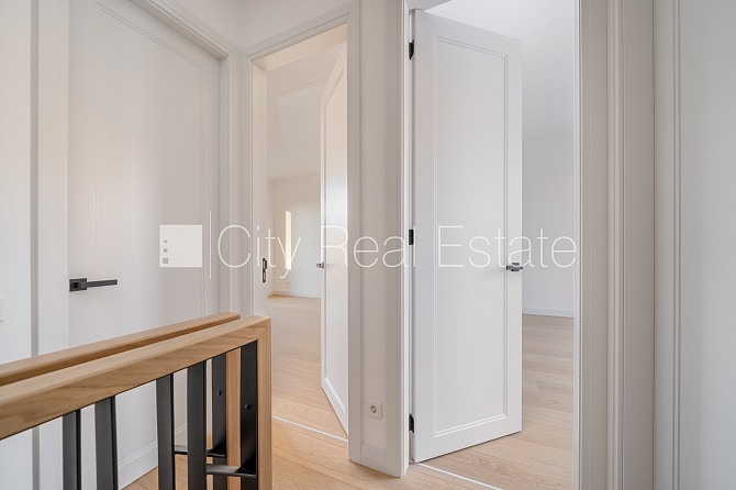 Рядный дом, благоустроенная озеленённая территория, закрытая территория, место Рига - изображение 15