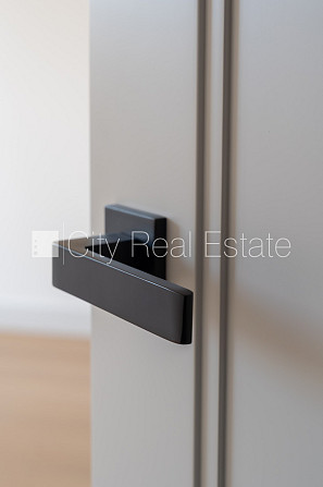 Рядный дом, благоустроенная озеленённая территория, закрытая территория, место Рига - изображение 8