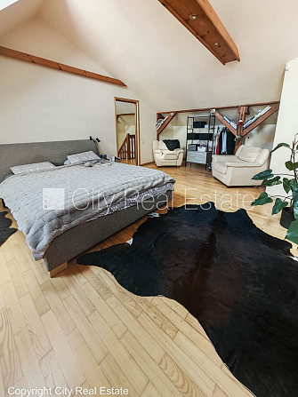 Zeme īpašumā, fasādes māja, restaurēta māja, labiekārtots apzaļumots pagalms, slēgts Rīga - foto 16