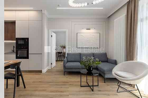 Новостройка, на подвальном этаже доступно кладовое помещение, территория Jūrmala