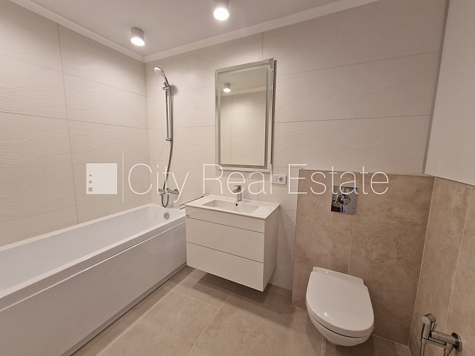 Pagalma ēka, renovēta māja, labiekārtots apzaļumots pagalms, iespēja nomāt autostāvvietu, Rīga - foto 11