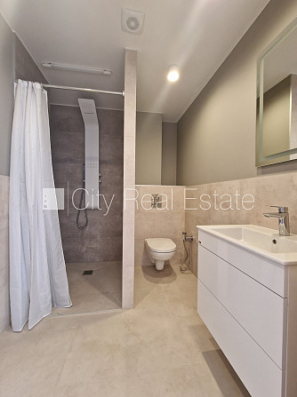 Pagalma ēka, renovēta māja, labiekārtots apzaļumots pagalms, iespēja nomāt autostāvvietu, Rīga - foto 10