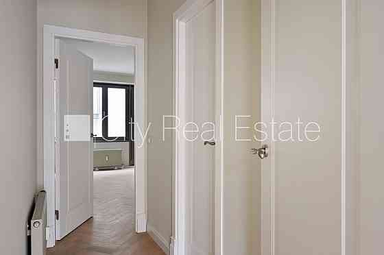 Проект - Kalpaka Residence, вход со двора, балкон, терасса, изолированные комнаты 2 шт., Rīga