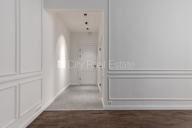 Pagalma ēka, slēgts pagalms, garāža vienai automašīnai, ieeja no ielas, teritorijas Rīga - foto 15