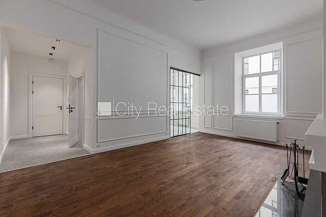 Pagalma ēka, slēgts pagalms, garāža vienai automašīnai, ieeja no ielas, teritorijas Rīga - foto 4