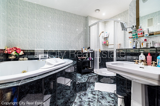 Zeme īpašumā, mainīts Jumta segums, labiekārtots apzaļumots pagalms, iežogota teritorija, Rīga - foto 16