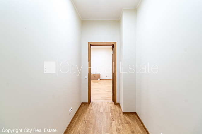 Фасадный дом, реновированный дом, благоустроенный озеленённый двор, закрытый Рига - изображение 17