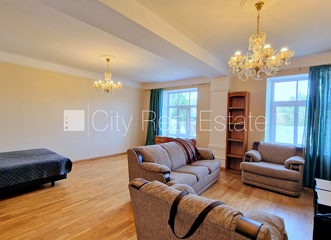 Земля в собственности, фасадный дом, реновированный дом, кирпичные стены, фасад с Рига - изображение 18