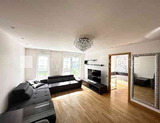 Проект - Centra Nams (Центра Намс), новостройка, фасадный дом, благоустроенная Рига