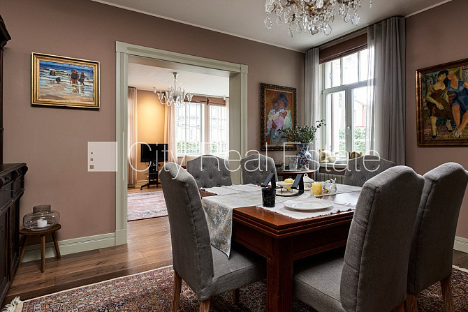 Privātmāja, labiekārtota apzaļumota teritorija, bruģēts piebraucamais ceļš, iežogota Jūrmala - foto 15