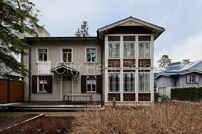 Privātmāja, labiekārtota apzaļumota teritorija, bruģēts piebraucamais ceļš, iežogota Jūrmala - foto 13