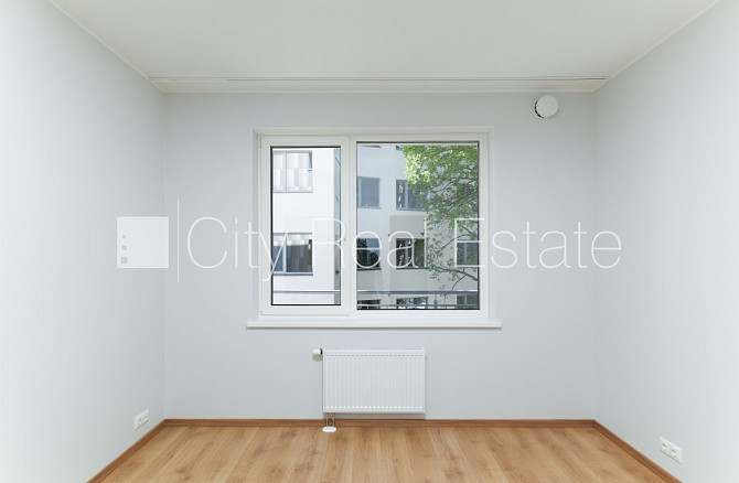 Jaunceltne, labiekārtots apzaļumots pagalms, garāža vienai automašīnai, ir lifts, balkons, Rīga - foto 10