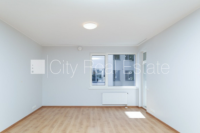 Jaunceltne, labiekārtots apzaļumots pagalms, garāža vienai automašīnai, ir lifts, balkons, Rīga - foto 5