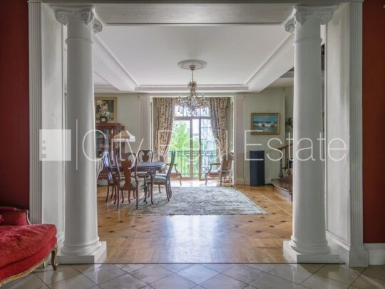 Zeme īpašumā, fasādes māja, renovēta māja, ķieģeļu mūra sienas, fasāde ar dekoratīvo Rīga - foto 1