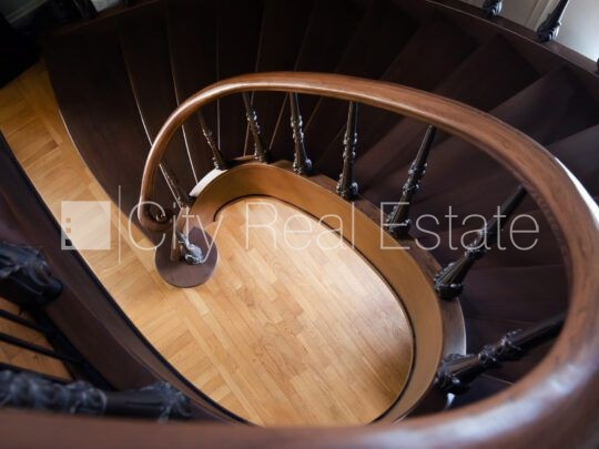 Zeme īpašumā, fasādes māja, renovēta māja, ķieģeļu mūra sienas, fasāde ar dekoratīvo Rīga - foto 13