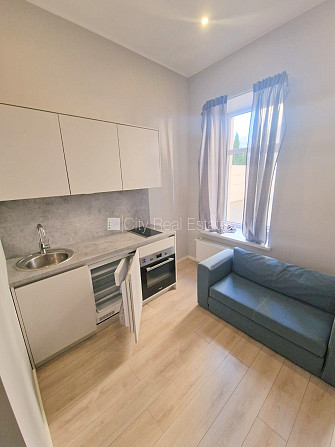 Pagalma ēka, fasādes māja, renovēta māja, slēgts pagalms, ieeja no ielas un pagalma, kāpņu Rīga - foto 9