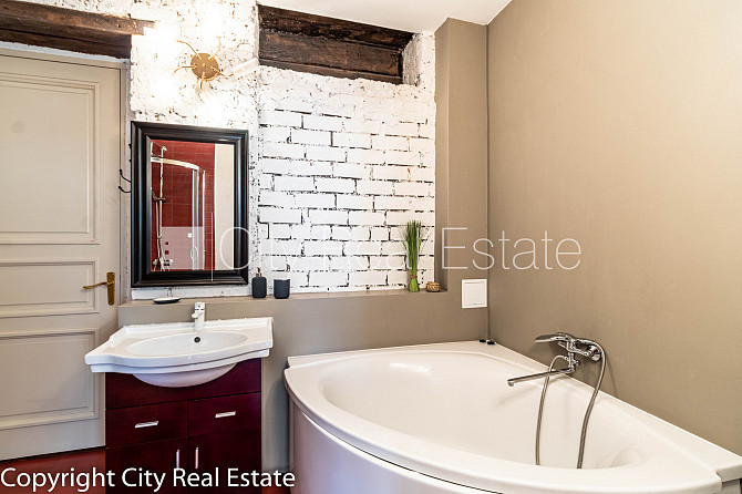 Fasādes māja, renovēta māja, slēgts pagalms, iespēja nomāt autostāvvietu, ieeja no ielas, Rīga - foto 19