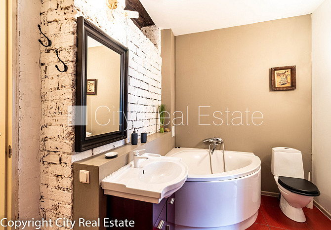 Fasādes māja, renovēta māja, slēgts pagalms, iespēja nomāt autostāvvietu, ieeja no ielas, Rīga - foto 15