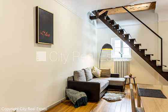 Фасадный дом, реновированный дом, благоустроенная озеленённая территория, Rīga