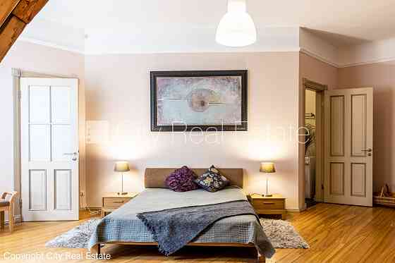 Фасадный дом, реновированный дом, благоустроенная озеленённая территория, Rīga