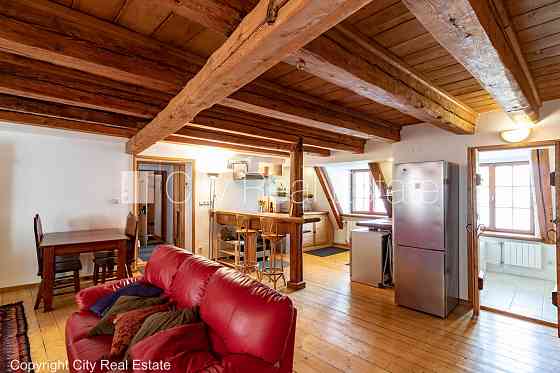 Фасадный дом, реновированный дом, поменянное покрытие крыши, подъездная дорога Rīga