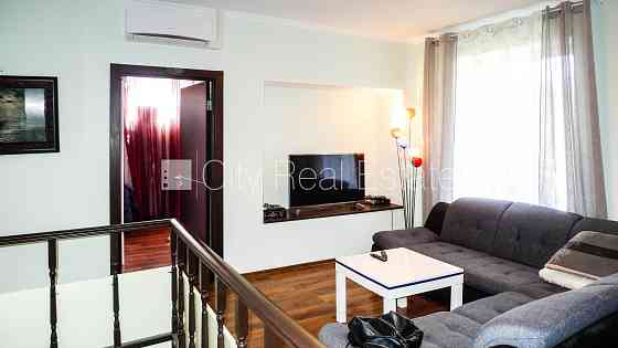 Земля в собственности, частный дом, новостройка, поменянное покрытие крыши, Рига