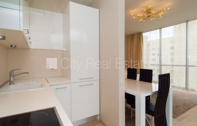 Jaunceltne, iespēja nomāt autostāvvietu, ir lifts, guļamistabu skaits 1 gab., viena istaba Rīga - foto 2