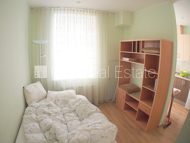 Renovēta māja, labiekārtota apzaļumota teritorija, slēgts pagalms, teritorijas iebrauktuves Rīga - foto 17