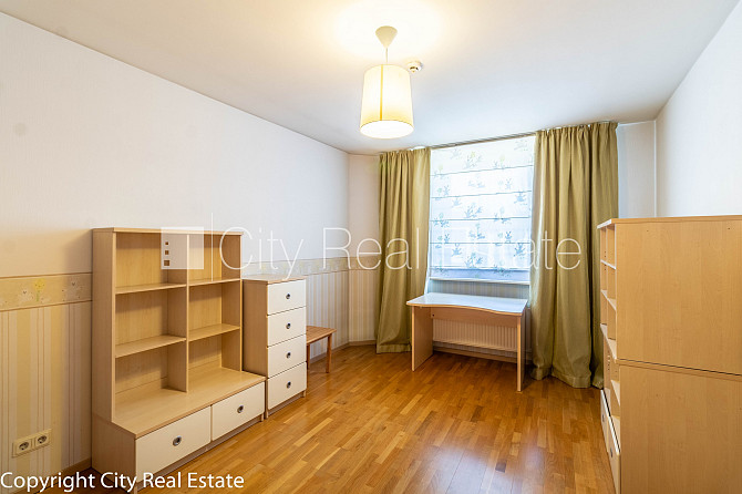 Fasādes māja, slēgts pagalms, vieta automašīnai, luksuss apartamenti , ir lifts, trīs Rīga - foto 17