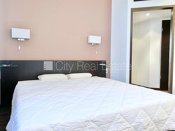 Новостройка, благоустроенный озеленённый двор, подземная стоянка, во дворе Рига - изображение 7