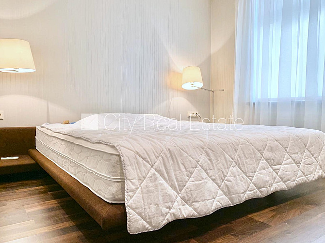 Новостройка, благоустроенный озеленённый двор, подземная стоянка, во дворе Рига - изображение 8