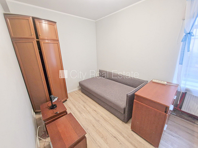 Здание во дворе, реновированный дом, благоустроенный озеленённый двор, место для Рига - изображение 12