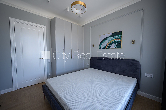 Реновированный дом, лифт, лестничная клетка после капитального ремонта, окна Рига - изображение 6