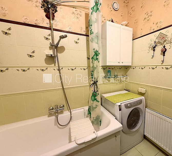 Fasādes māja, labiekārtota apzaļumota teritorija, slēgts pagalms, slēgta teritorija, vieta Rīga - foto 8