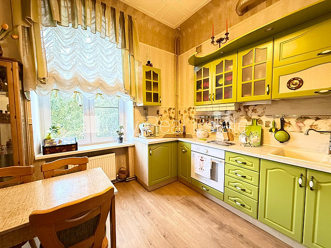 Fasādes māja, labiekārtota apzaļumota teritorija, slēgts pagalms, slēgta teritorija, vieta Rīga - foto 4