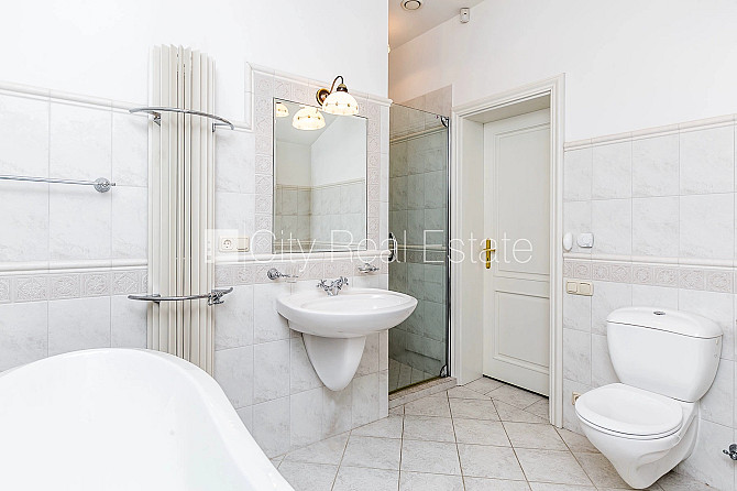 Реновированный дом, благоустроенный озеленённый двор, места для нескольких Юрмала - изображение 15