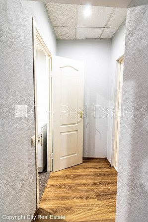 Здание во дворе, реновированный дом, закрытый двор, возможность аренды парковки, Рига - изображение 8