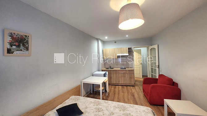 Здание во дворе, реновированный дом, закрытый двор, возможность аренды парковки, Рига - изображение 4