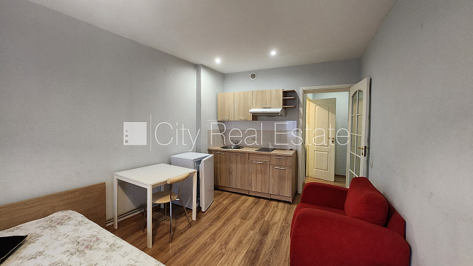 Здание во дворе, реновированный дом, закрытый двор, возможность аренды парковки, Рига - изображение 5