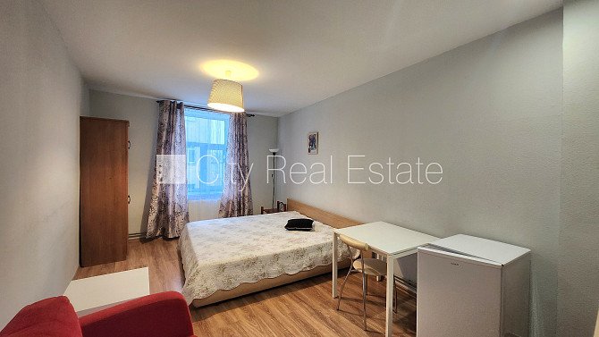 Здание во дворе, реновированный дом, закрытый двор, возможность аренды парковки, Рига - изображение 1