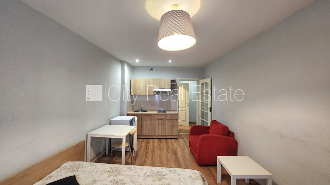 Здание во дворе, реновированный дом, закрытый двор, возможность аренды парковки, Рига - изображение 3