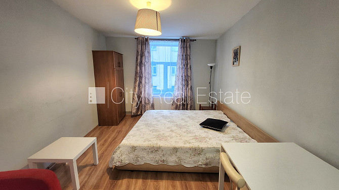 Здание во дворе, реновированный дом, закрытый двор, возможность аренды парковки, Рига - изображение 2