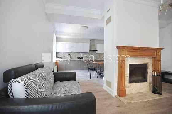 Частный дом, реновированный дом, место для машины, стоянка территории покрыта Rīga