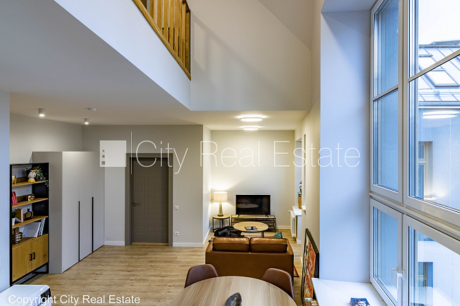 Дом во дворе, реновированный дом, благоустроенная озеленённая территория, вход с Рига - изображение 7